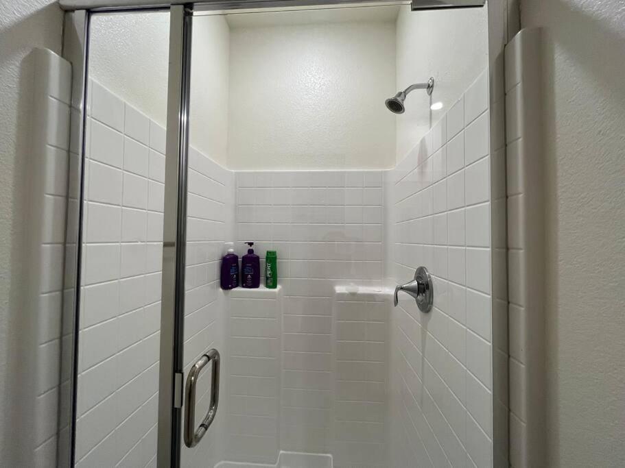 Brand-New, Beautiful & Stylish Home In Sacramento! Екстериор снимка